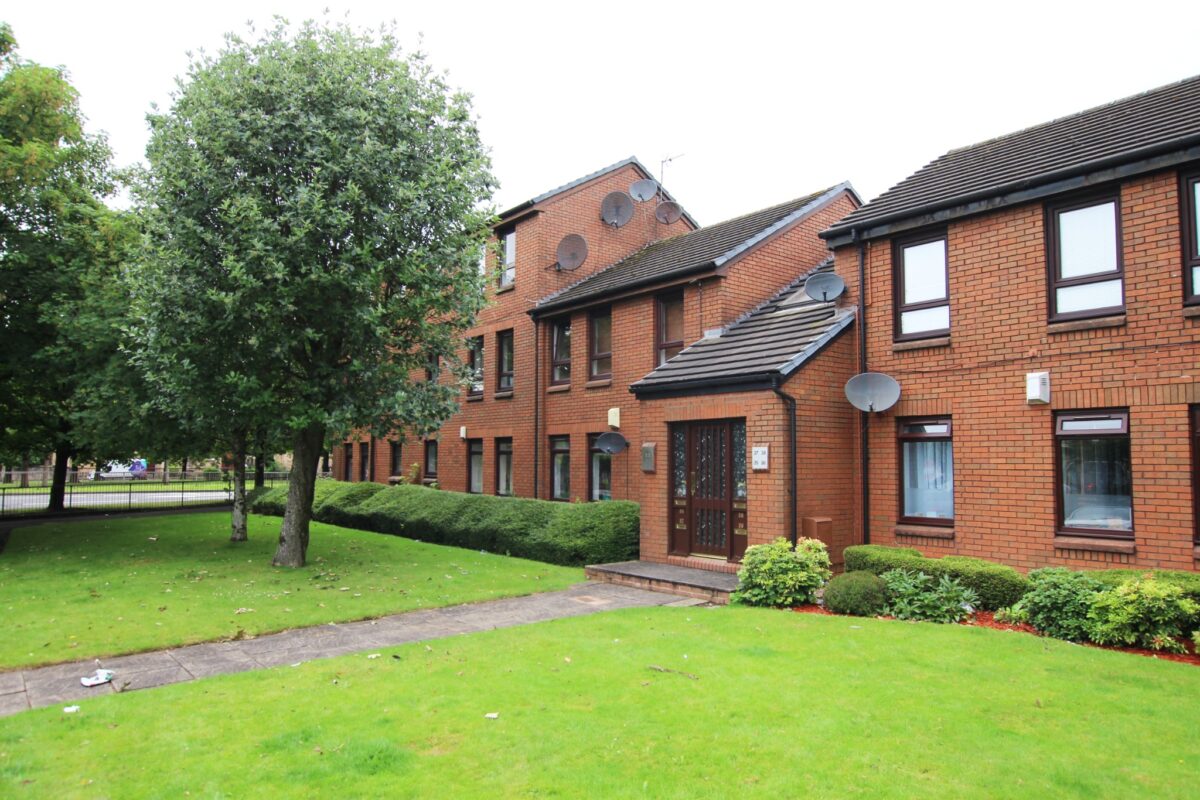 Princes Gate, Rutherglen