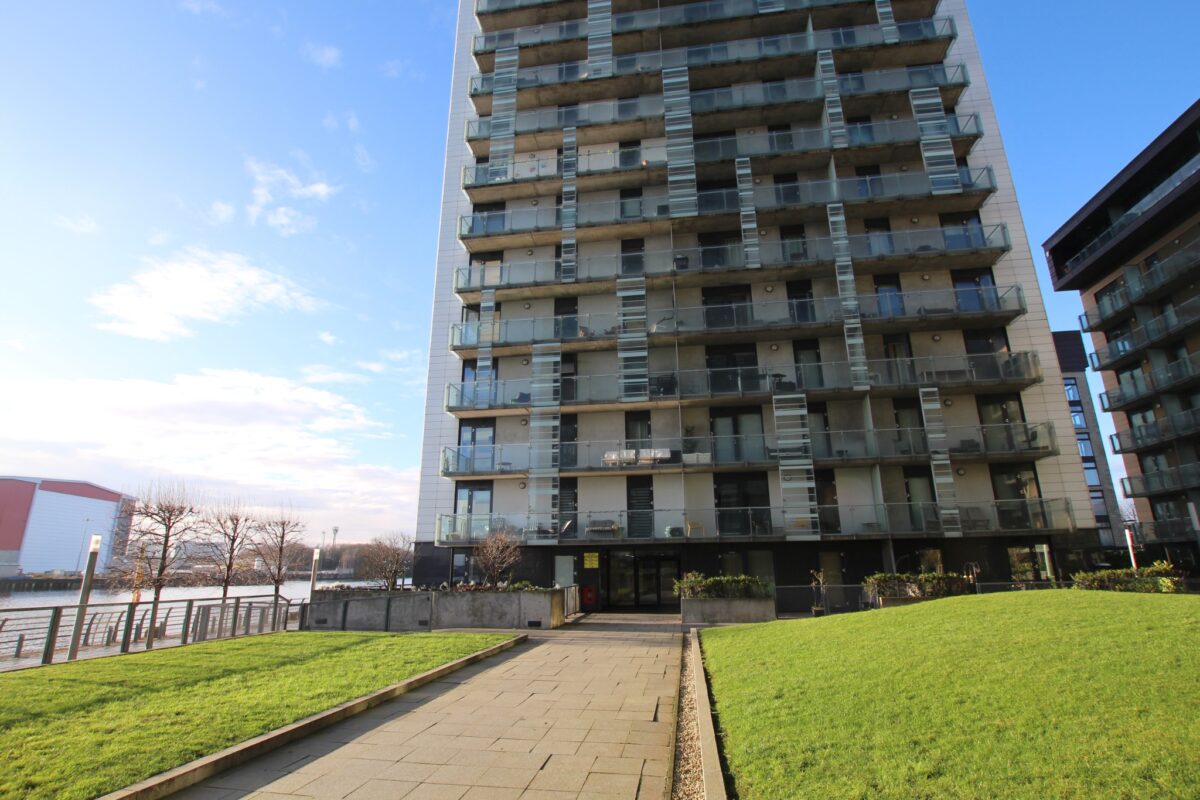 Meadowside Quay Walk, Glasgow Harbour